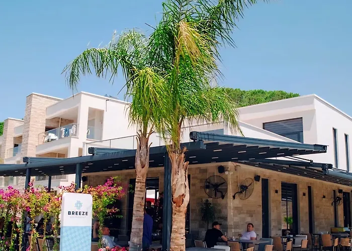 Melia Grove 325