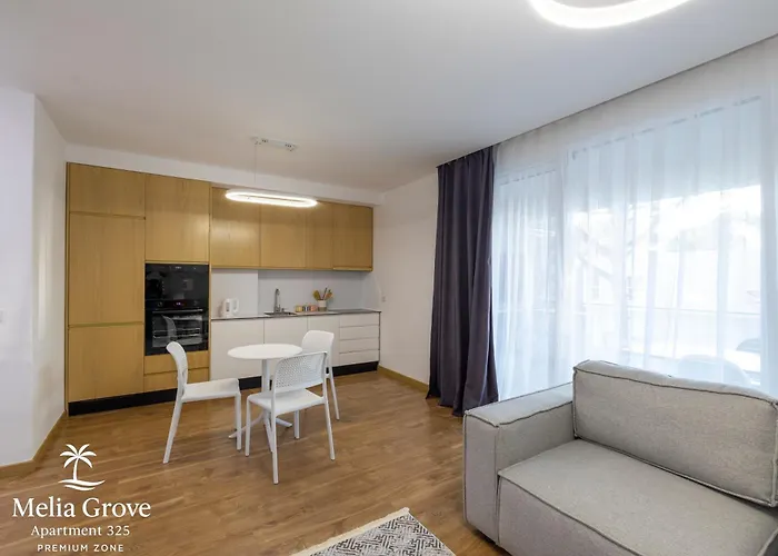 Melia Grove 325