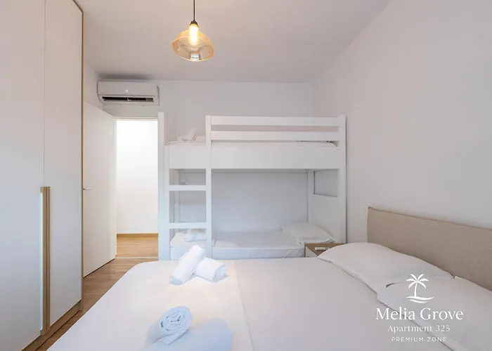 Melia Grove 325 Apartament