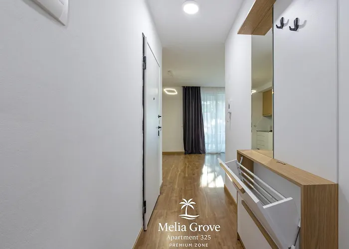 Διαμέρισμα Melia Grove 325 *