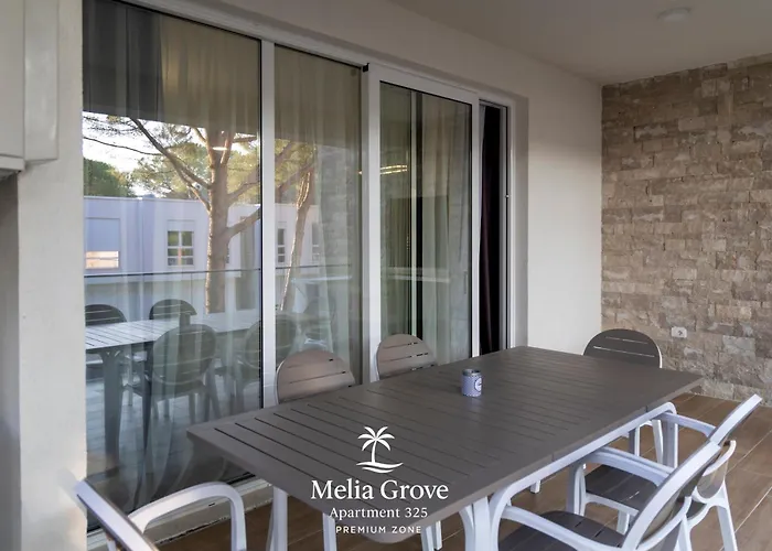 Διαμέρισμα Melia Grove 325